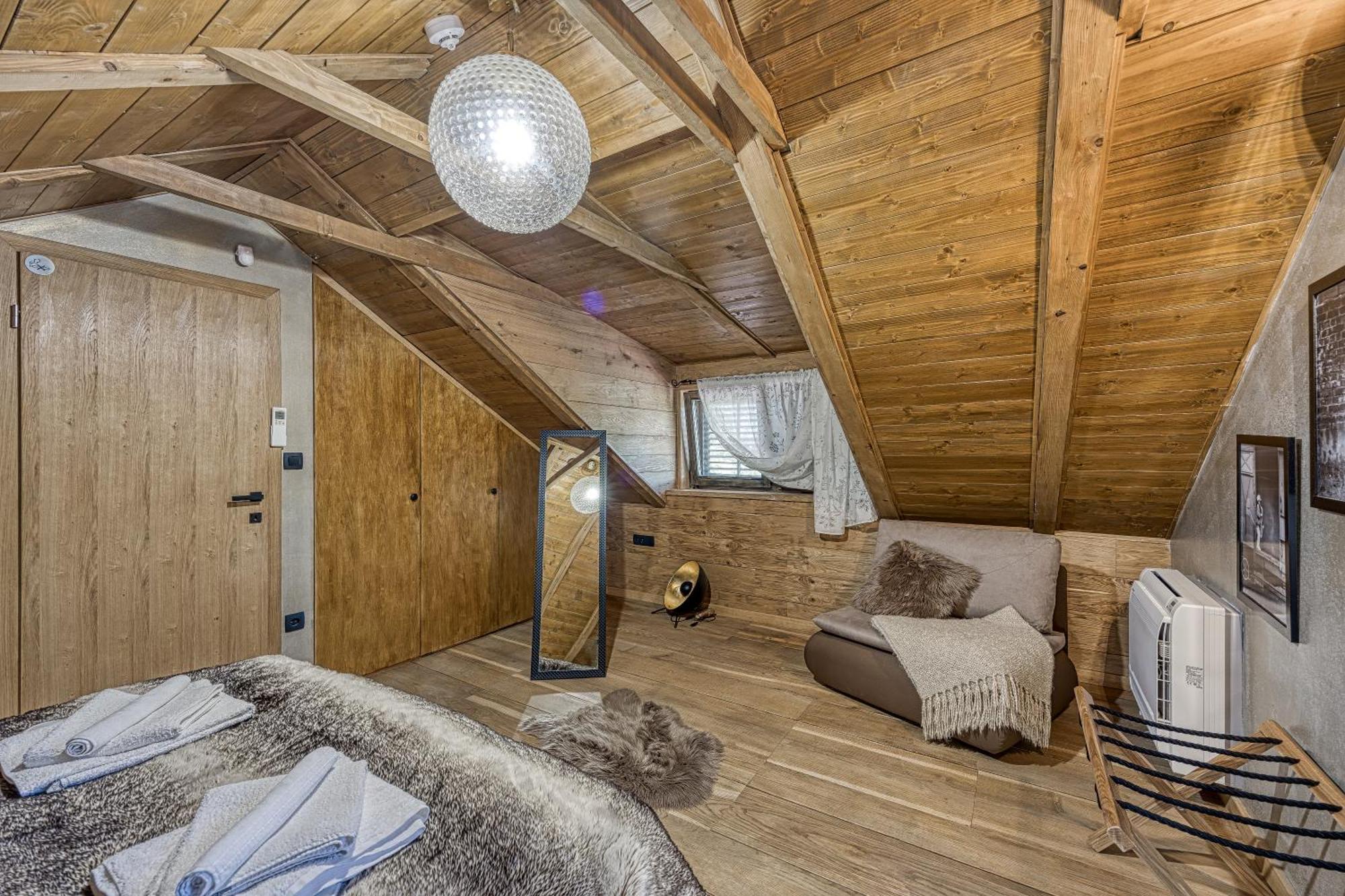 Zagreb, Kuca Za Odmor Swan River Holiday House Lasinja Ngoại thất bức ảnh